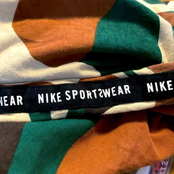 Nike Camo T-Shirt Nike Sportswear The Nike Tee Size XXL - Picture 5 of 8